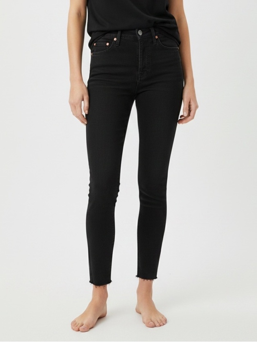 Re/Done Levi’s Comfort Stretch High Rise Ankle Crop in Black size 27